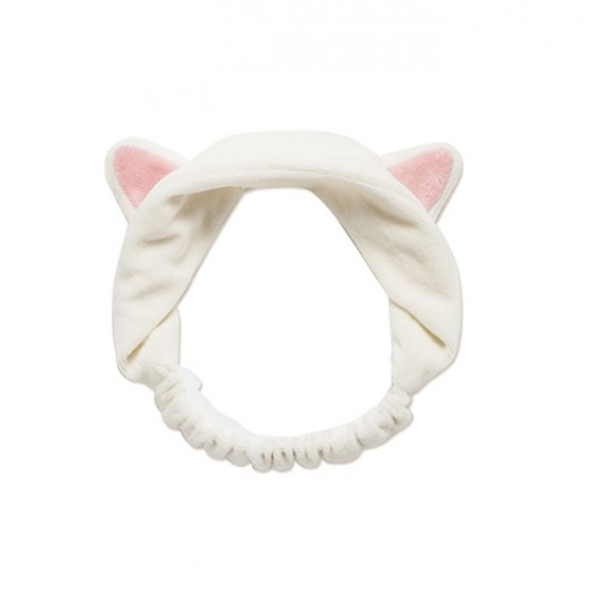 ETUDE HOUSE My Beauty Tool Lovely Etti Hair Band is a soft, plush headband with cute cat ears. It keeps hair in place during skincare or makeup, making your routine more fun and mess-free.